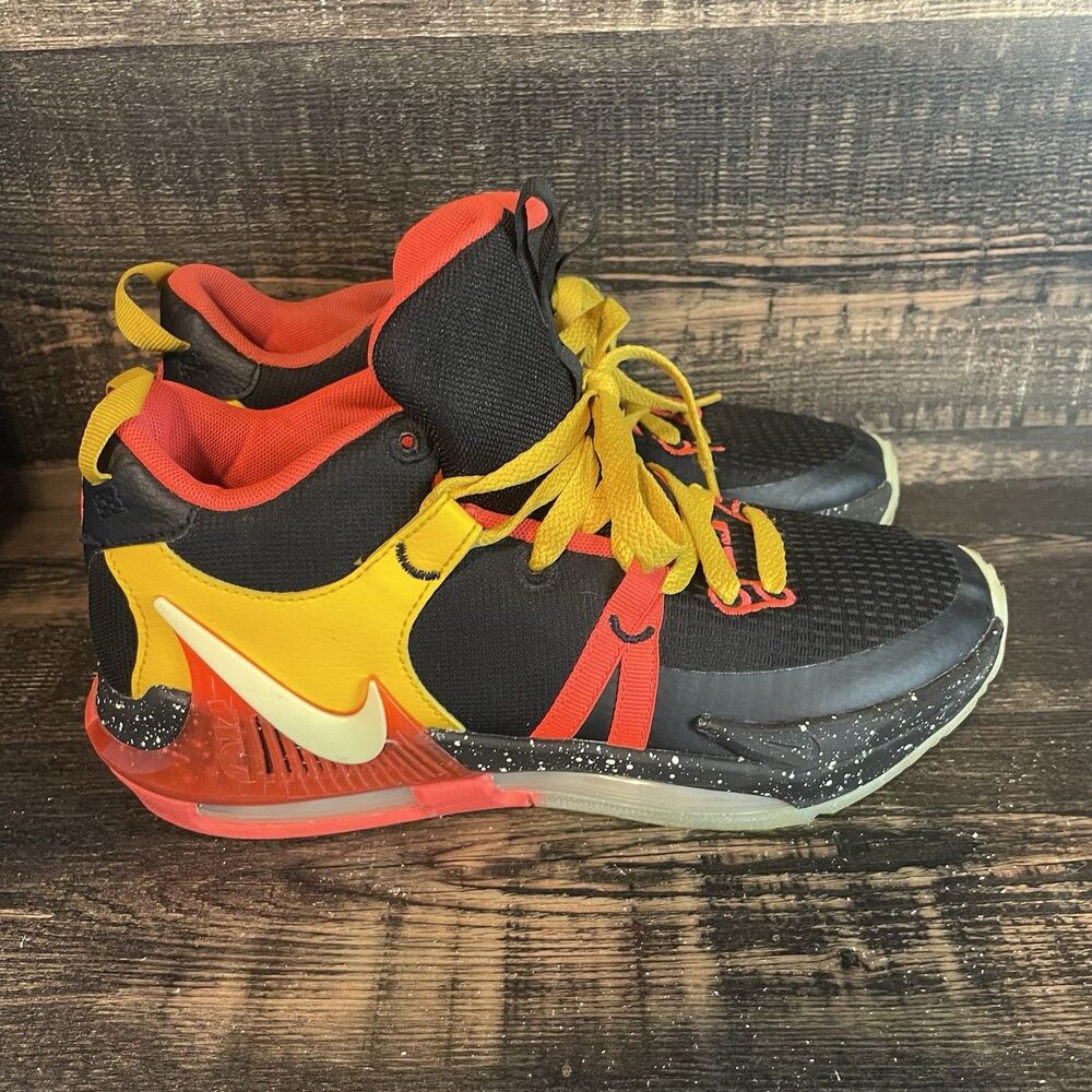 Nike LeBron Witness 7 Low Black Bright Crimson Speckled - DQ8650-001 - size 7Y